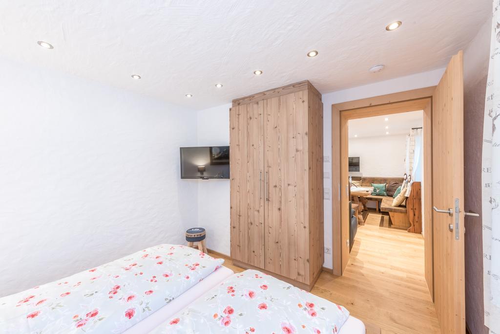 Haus Moesenlechner Apartment Майсхофен Екстериор снимка